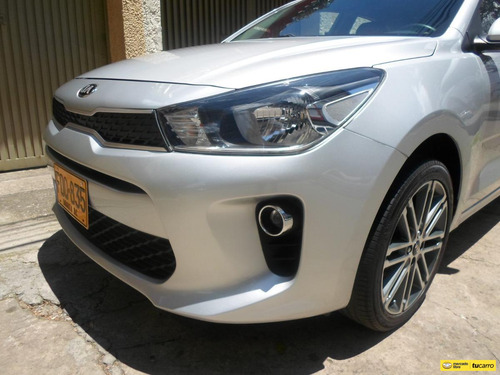 Kia Rio 1.4 Vibrant Mt Full Equipo