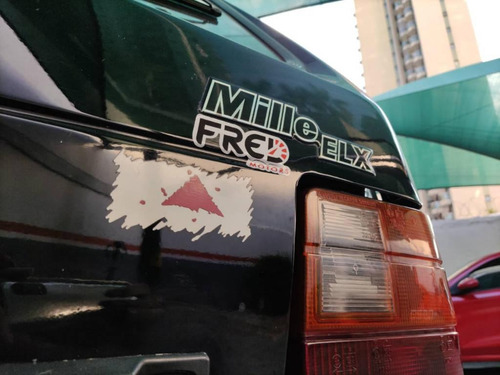 Imagem 11 de 15 de Fiat Uno Elx