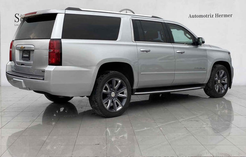 Imagen 5 de 15 de Chevrolet Suburban 2018 5p Premier V8/5.3 Aut 4wd 2da/cubo