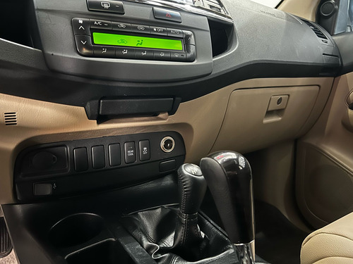 Toyota Hilux SW4 3.0 TDI 4x4 SRV 5L
