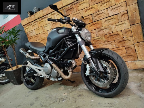 Ducati Monster 696 2010