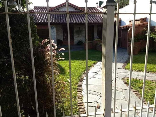 Imagen 2 de 10 de Casa En Venta En Banfield Oeste