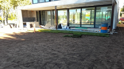 Imagen 5 de 5 de Corte De Pasto Mantenimiento Poda En Altura, Nivelacion