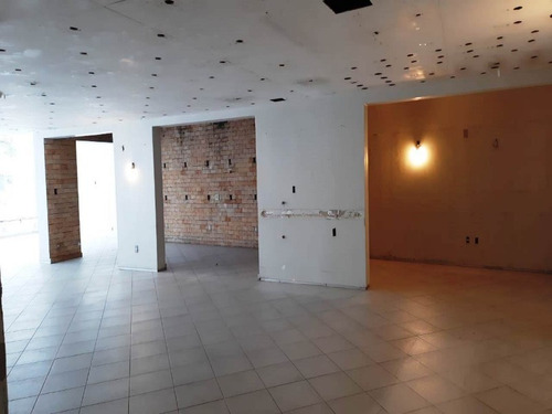 Imagem 13 de 30 de Maravilhosa Loja Comercial Com 420,00m2 Na Pituba Frente De Rua - Sfl607 - 69395381
