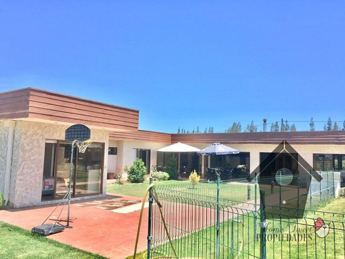 El Peumo, Limache, 5d 5b, 280/5200m2