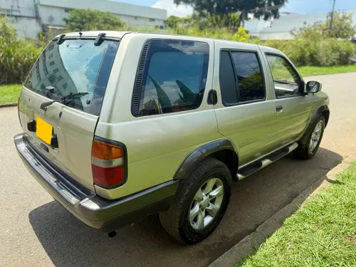 Nissan Pathfinder 3.3 R50 Std