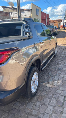 Fiat Toro 1.8 16v Freedom Road Flex 4x2 Aut. 4p