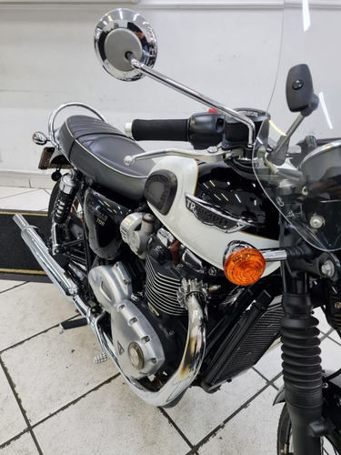 Triumph Bonneville T120 - 2017 - Com: Bolha E Xpipe