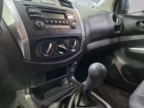 Nissan Frontier SABANERA MT 4X2 2.5