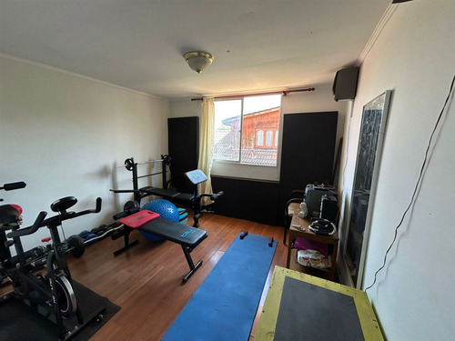 Casa En Venta De 7 Dorm. 3 Baños En Peñalolén