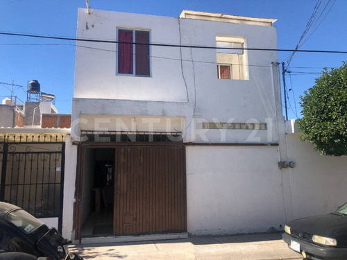 Casa En Venta En Villa Teresa