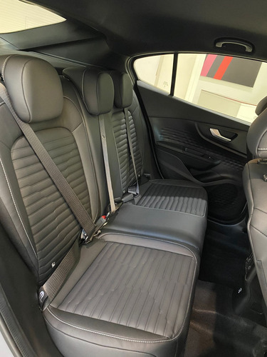 Fiat FASTBACK 1.3 T270 At6