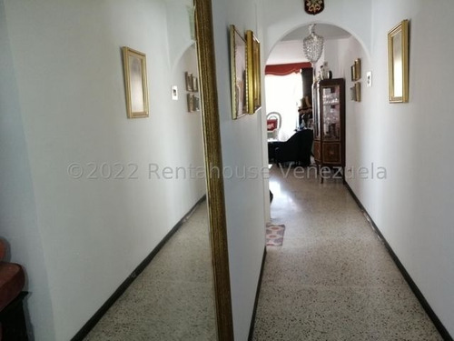 Imagen 9 de 19 de Venta De Apartamento En Montalbán I / Gc 23-804