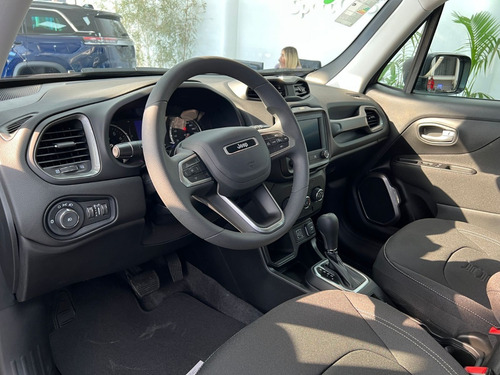 Imagen 10 de 15 de Jeep Renegade 1.8 Sport