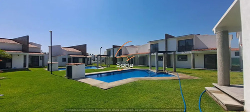 Casa En Venta En Oaxtepec Centro, Yautepec, Morelos