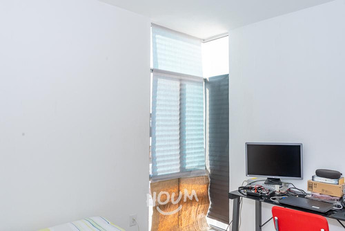 Casa En Toluquilla, San Pedro Tlaquepaque Con 2 Recámaras, 81 M², Id: 76452