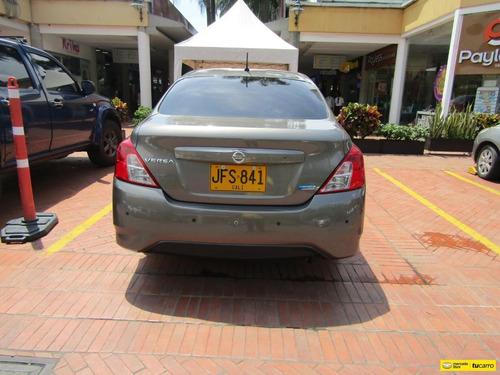 Nissan Versa 1.6 Sense