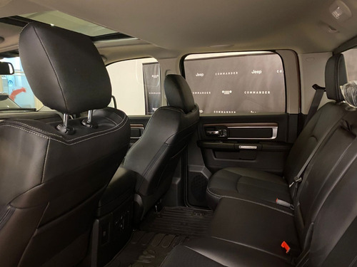 Imagen 3 de 25 de Ram 1500 At8 Laramie 5.7l V8 Cap/ Dep Concesionario Oficial