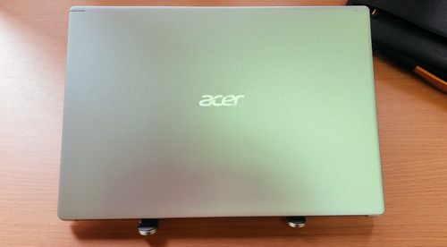 Laptop Acer Aspire 5, 8gb, 246gb, 10ma, W10 Estado = 9.9/10