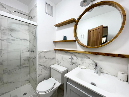 En Venta Hermoso Apartamento En El Conj Res The Yacth Club