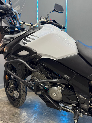 Suzuki V-strom 650