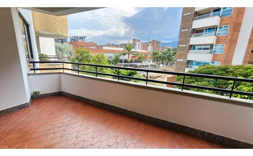 Venta Apartamento Laureles Los Almendros