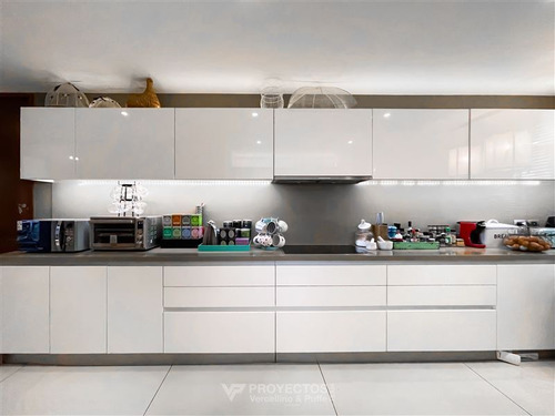 Departamento En Venta De 3 Dorm. En Vitacura