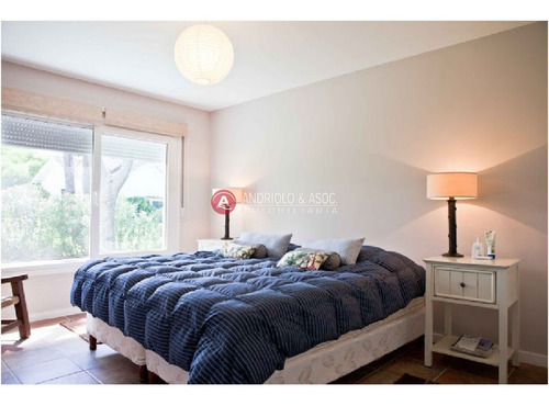 Excelente Propiedad A 100 Metros Del Mar - Ref: 5694