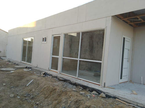 Imagen 9 de 11 de Vivienda Pre Fabricadas Estilo Minimalista Y Tradicional