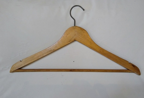 Perchas De Madera Lustrada Usadas Como Nuevas Oferta (Usado)