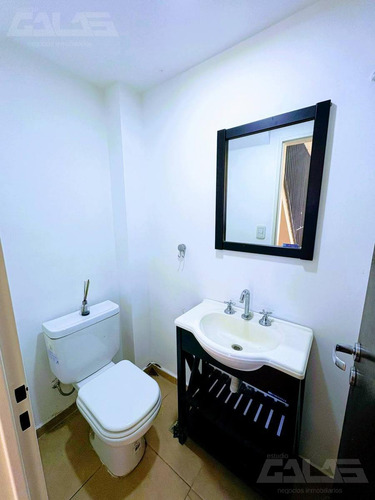 Real Oportunidad! Hermoso Duplex De 3 Ambientes Dentro De Un Muy Lindo Complejo. Bajas Expensas!