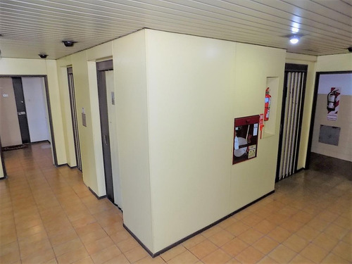Imagen 27 de 30 de Venta Oficina 2 Amb San Nicolas Centro Luminosa Baño Completo