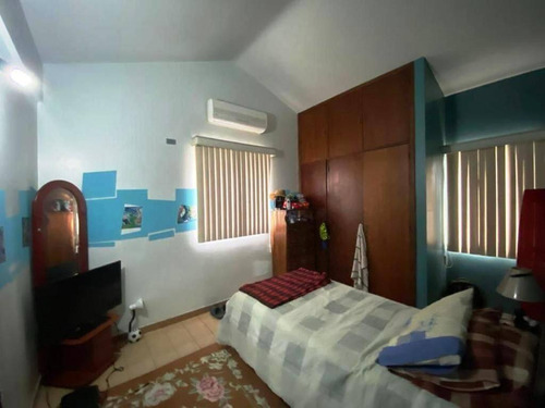 Eduardo Romero Vende Casa De Esquina En Trigal Norte 26767jg