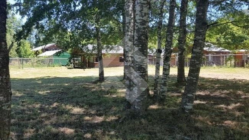 Imagen 12 de 18 de Casa En Venta De 2d 1b Caburgua 50/500 M2