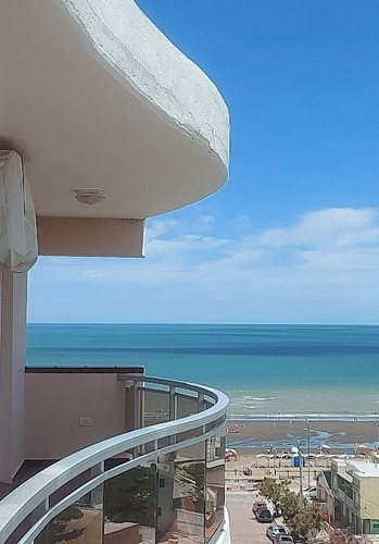 Departamento En Venta De 2 Dormitorios C/ Cochera En Monte Hermoso