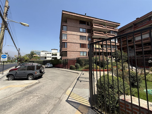 Departamento En Venta De 2 Dorm. En Las Condes