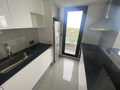 Imagen 5 de 10 de Apartamento Con Excepcional Vista A Playa Mansa - Punta Del Este Roosevelt