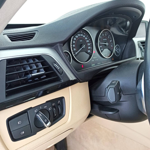 Imagem 9 de 15 de Bmw 320i 2.0 Sport 16v Turbo Active Flex 4p Automático