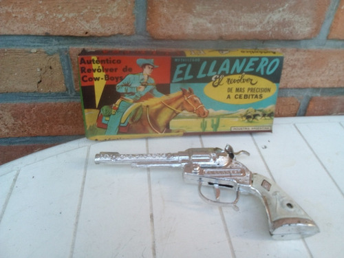 Antiguo Revolver De Metal Juguete Años 60 Aprox. El Llanero