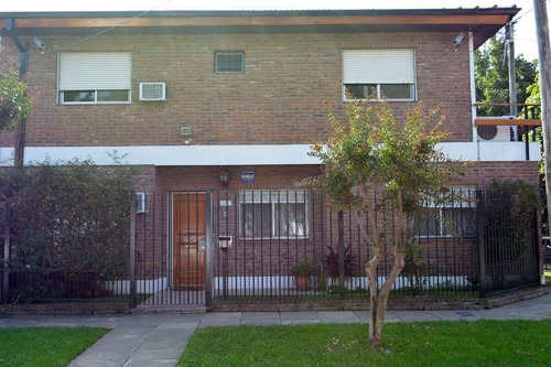 Imagen 1 de 9 de Casa En Venta 4 Ambientes Olivos