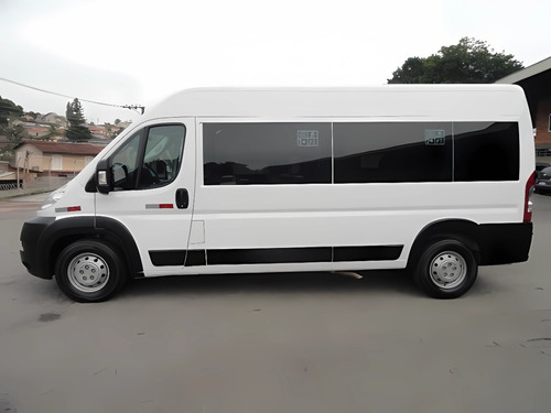 Van Fiat Ducato Executiva Marticar Ano 2019/19 16 Lugares.