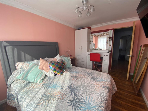 Casa En Venta De 13 Dorm. En Colina