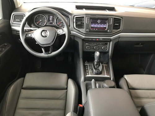 Imagen 7 de 25 de Volkswagen Amarok 2.0 Comfortline 4x2 At Entrega Inmediata A