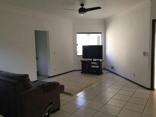 Imagem 2 de 15 de Casa À Venda - Jd. Estoril Ii, Bauru-sp - 3136