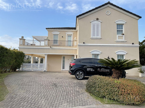 Casa Al Lago En Alquiler- Barrio Barrancas Del Lago, Nordelta