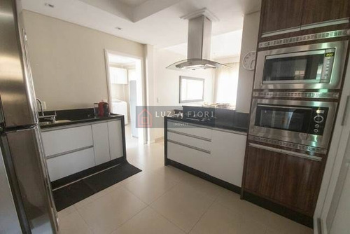 Imagem 6 de 13 de Rua Iririú - Residencial E Comercial - Excelente Sobrado Residencial Com Sala Comercial Mobiliada De Frente Para A Rua. Averba - 163 - 69962088