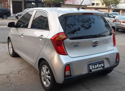 Imagem 7 de 10 de Kia Picanto 1.0 Ex 12v Flex 4p Manual