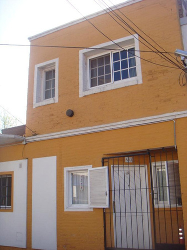Imagen 2 de 16 de Casa - Quilmes