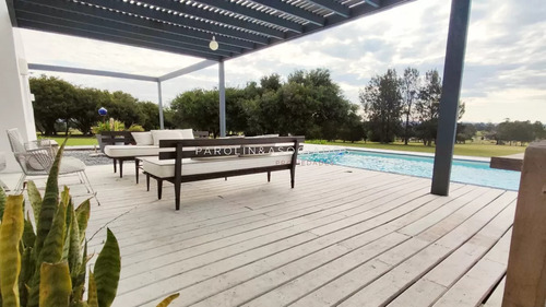 Casa En Alquiler Con Piscina En El Quijote Chacras