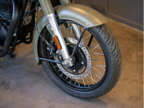 Imagen 12 de 25 de Royal Enfield Classic 350 Signals Grey Disponible Hoy